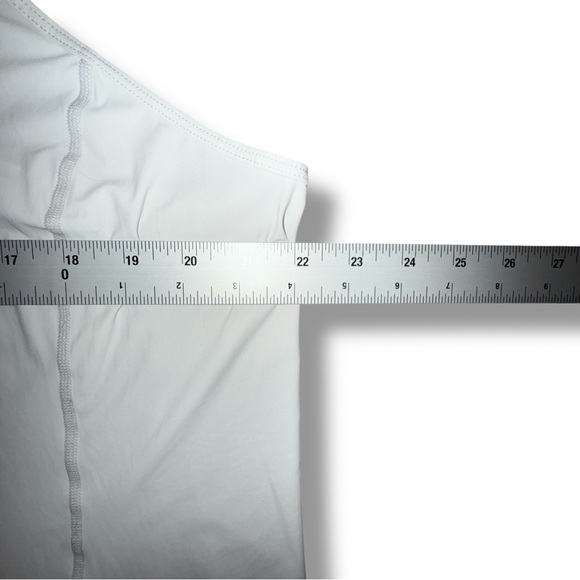 ZELLA Nova Perforated Racerback Tank - Grey Glacier Plus 2X - Picture 9 of 14